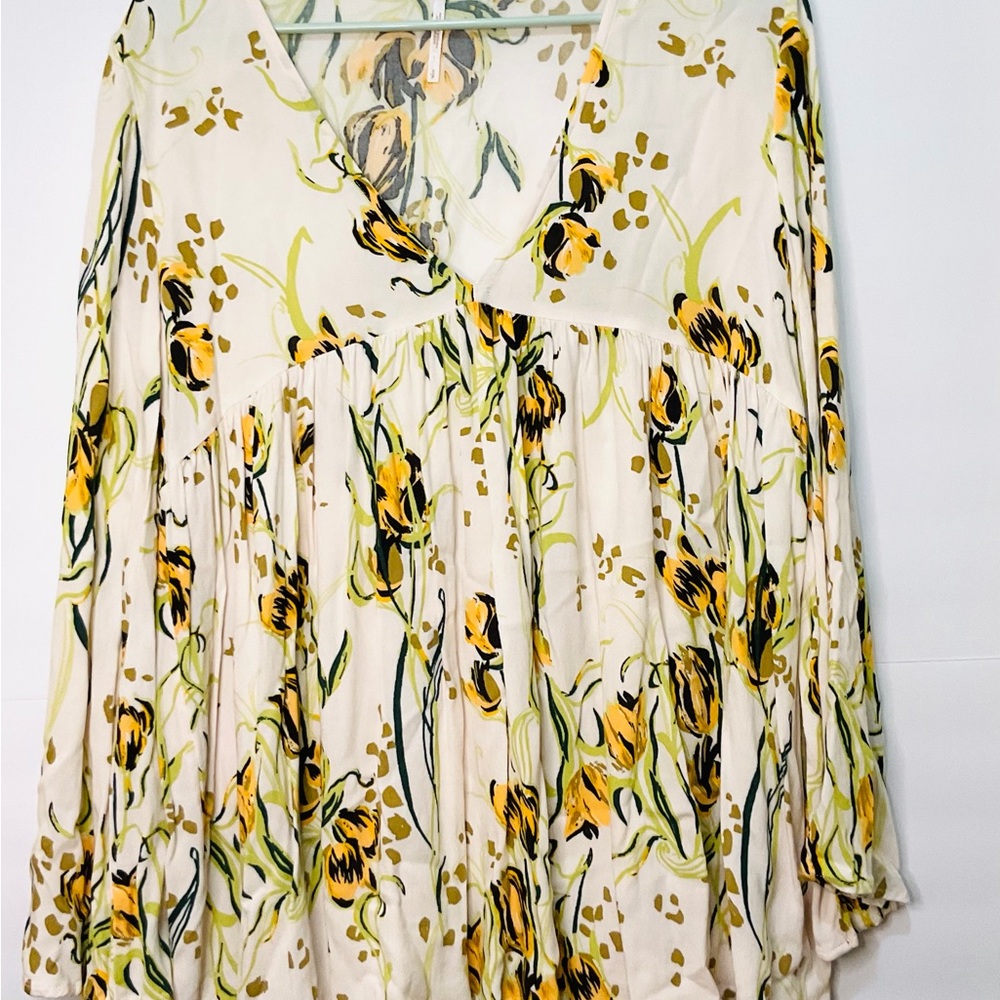 Free People Floral Tulip Print Boho Tunic Top Cream Flowy V-Neck Small